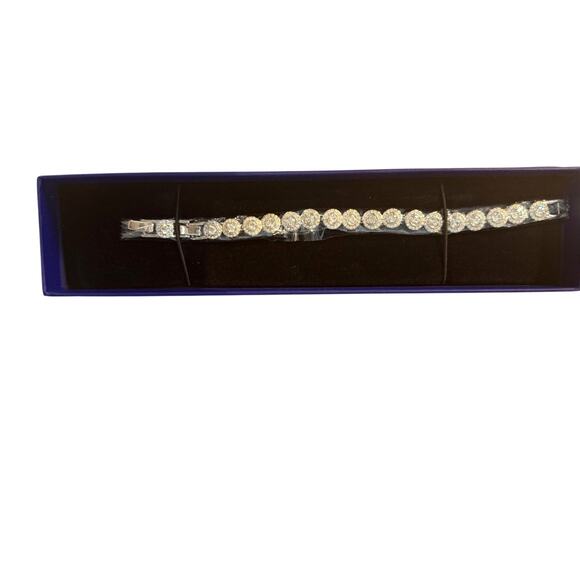 Swarovski Una Angelic bracelet Round cut, Pavé, White, Silver-tone plated*NEW - Picture 4 of 4